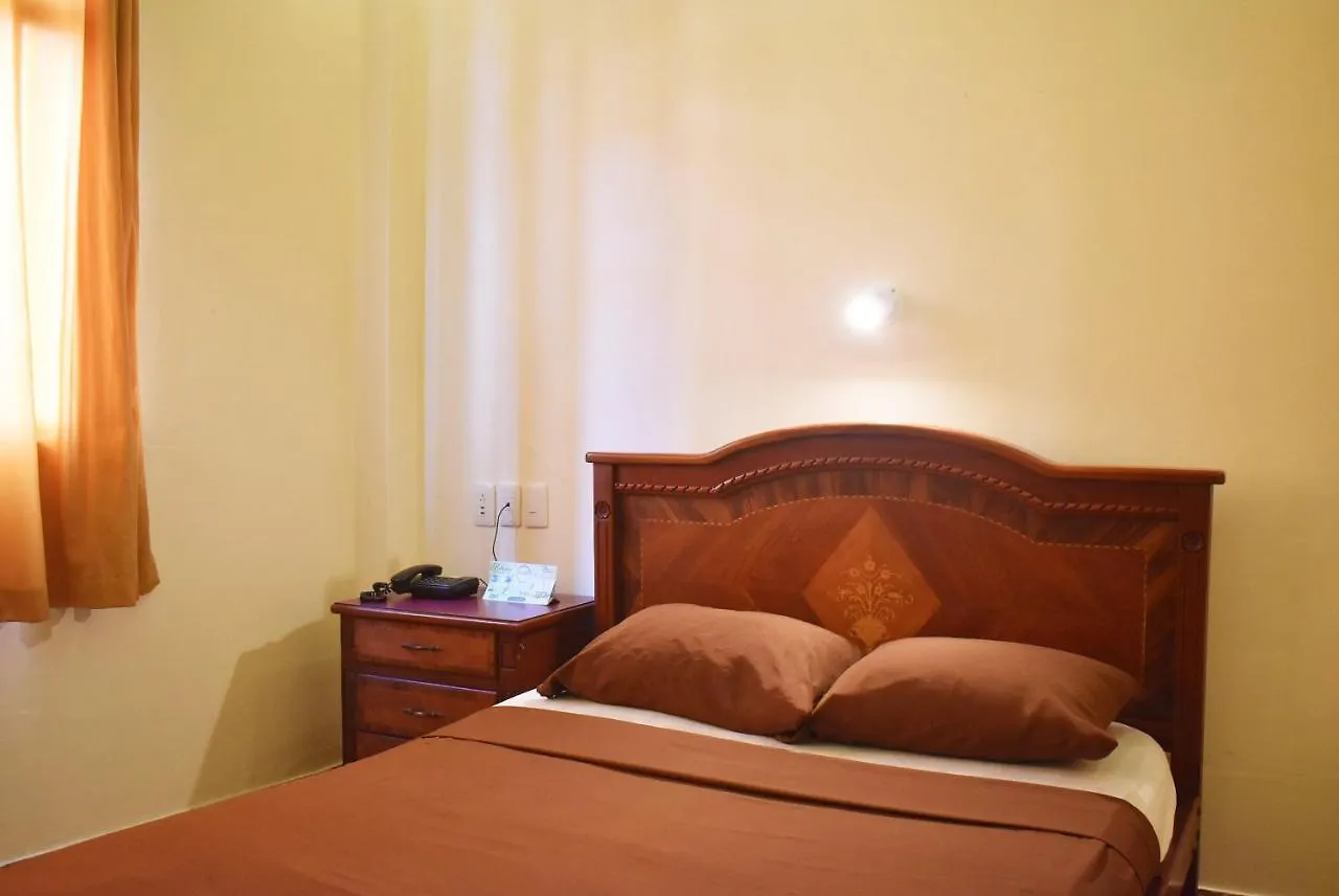 Hostal Galapagos - Guayaquil Ecuador