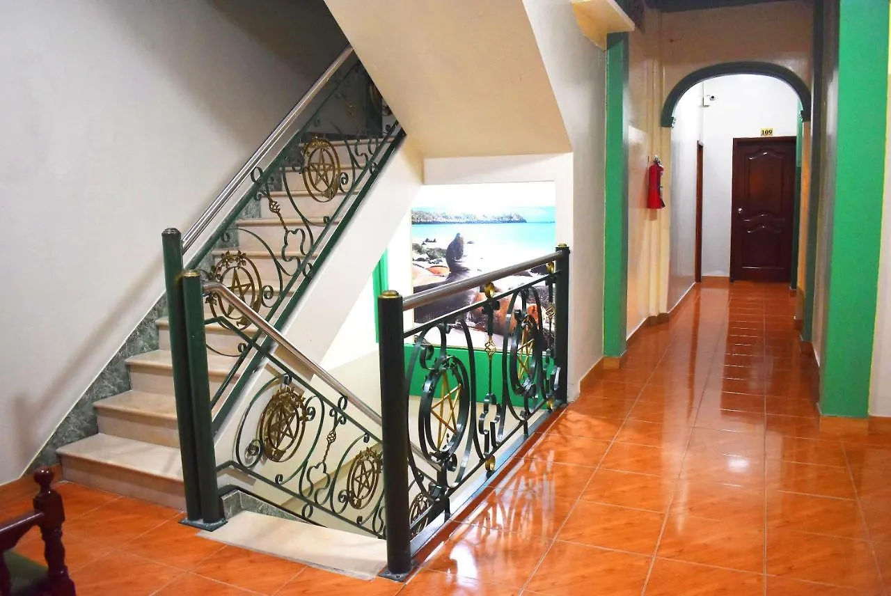 Pensión Hostal Galapagos - Guayaquil Ecuador